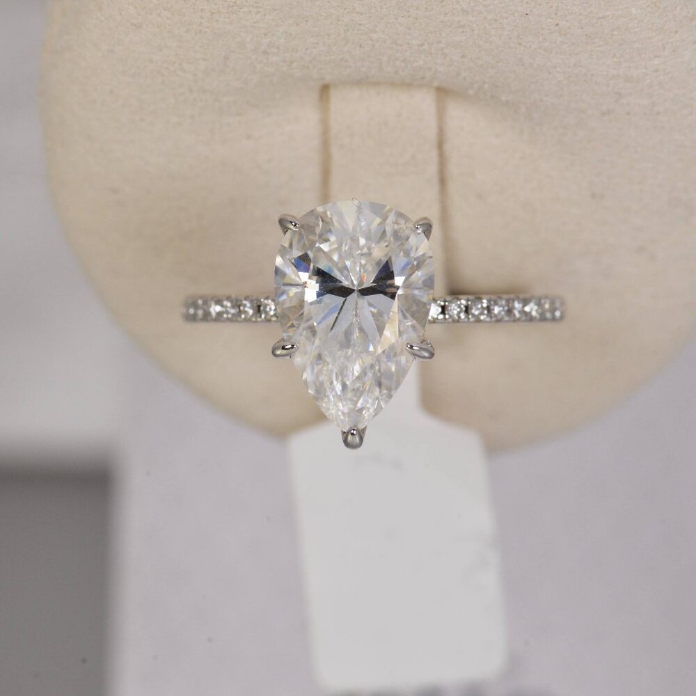 GRA Certified Pear Shape Moissanite 5.18ct Ring 925 Sterling, 16x9 mm.
